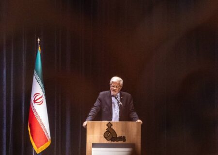 عارف: به باز پیکربندی جدی در نظام مدیریتی کشور نیازمندیم