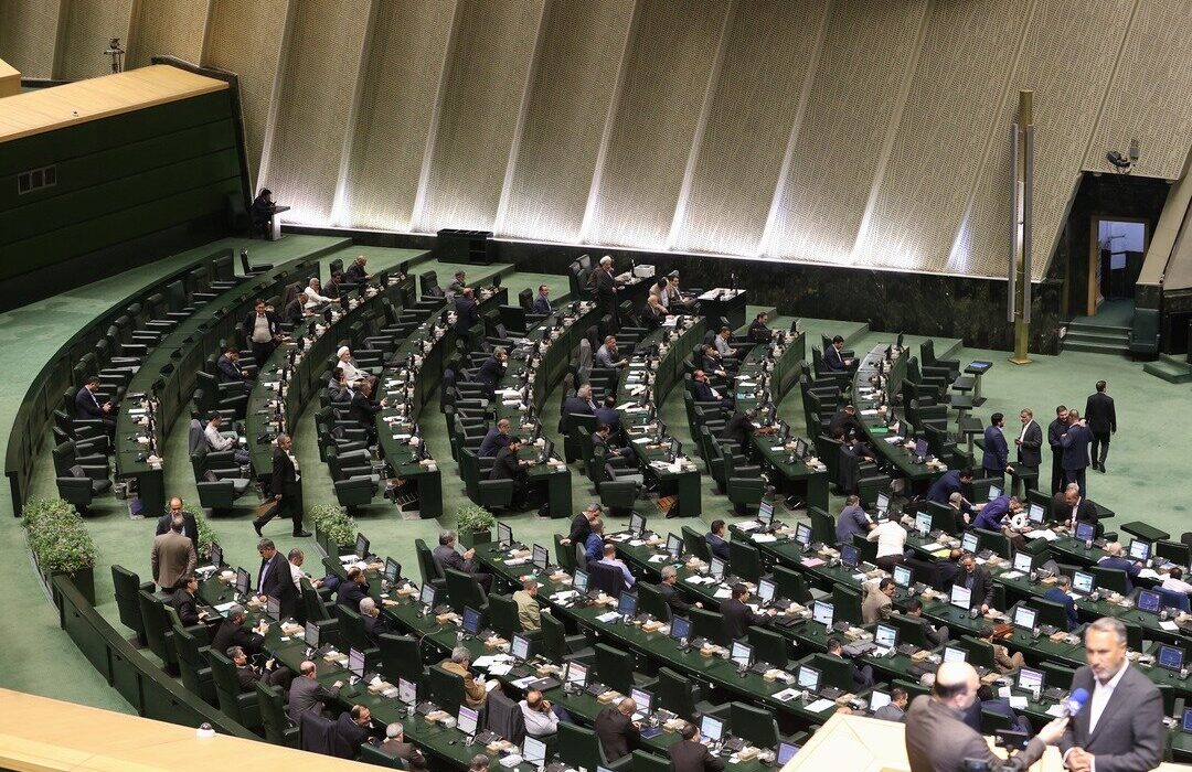 لزوم توجه به مطالبه‌گری دانشجویان/ نقدعلی: بحران نهاده‌های دامی به مرز خطر رسیده است/ چرا رئیس مجلس در نطق صبح خود به دولت هشدار نداد؟