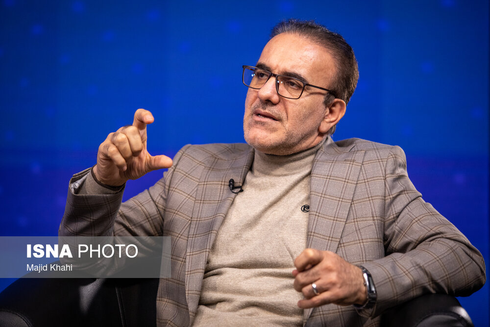 نامه نگاری رییس نظام پزشکی با سازمان بازرسی در پی تاخیر ۹ ماهه بیمهها در پرداخت مطالبات