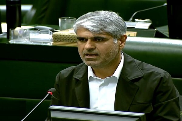 نماینده ایذه در مجلس: دانشجوی اخلاق‌مدار، بهترین نسخه برای آینده هر جامعه است