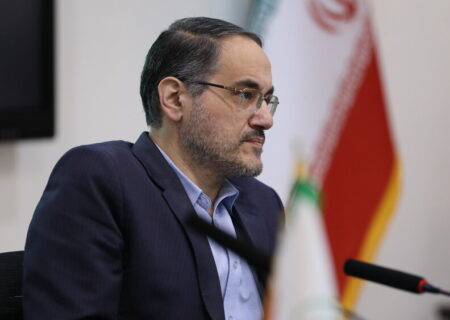 نگاهداری: برای حکمرانی مردمی واقعی باید به دنبال فرماندهی معنا باشیم