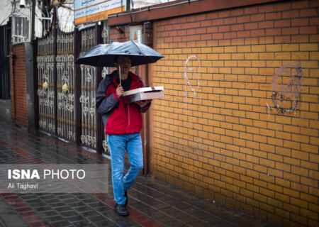 هوای بارانی تهران در شرایط نارنجی