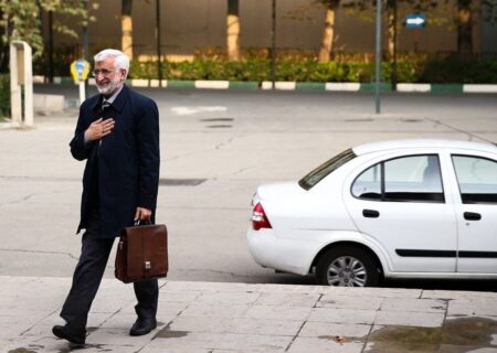 واکنش دفتر جلیلی به هزینه نجومی ضدگلوله کردن ماشین او؛ جلیلی مخالف بود، نهاد نظارتی اصرار کرد/ تیبا اصلا ضدگلوله نیست، پراید هم ۸ میلیون هزینه داشت