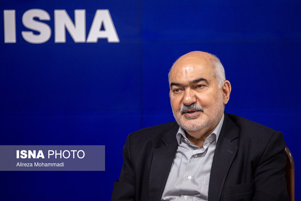 ‌ ‌دامنه ارتباط با دانشگاه برای حل چالش‌های استان گسترش می‌یابد/ آموزش استادشاگردی را دنبال کنیم