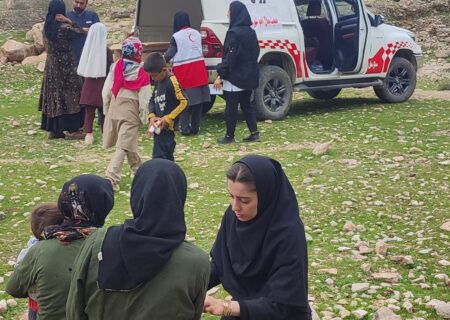 نسیم سلامت در کویر اندیکا؛ کاروان هلال احمر به یاری عشایر نشست