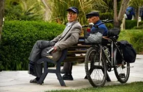 خبری خوش برای بازنشستگان / عیدی بازنشستگان تامین اجتماعی افزایش یافت