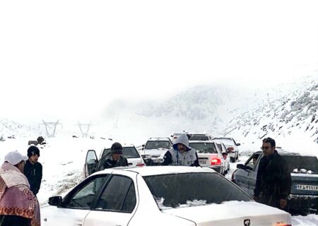 حماسه امدادرسانی در سپیدی «تاراز»؛ نجات ۶۱۱ خودرو از چنگال برف و کولاک در دومین روز بهار  ‌