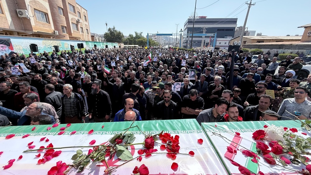 آیین تشییع پنج شهید حمله تجاوزکارانه اسراییلی _ آمریکایی با حضور گسترده  مردم و مسؤلین در مسجدسلیمان برگزار شد