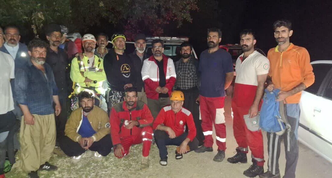 معجزه در «پل نگین»؛ نجات دو کوهنورد از سقوط آزاد ۹۰ متری / ۱۰ ساعت نبرد با صخره و آبشار برای نجات زندگی/ جزئیات عملیات نفس‌گیر در ارتفاعات اندیکا