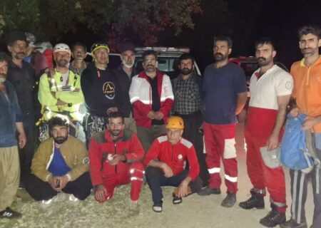 معجزه در «پل نگین»؛ نجات دو کوهنورد از سقوط آزاد ۹۰ متری / ۱۰ ساعت نبرد با صخره و آبشار برای نجات زندگی/ جزئیات عملیات نفس‌گیر در ارتفاعات اندیکا